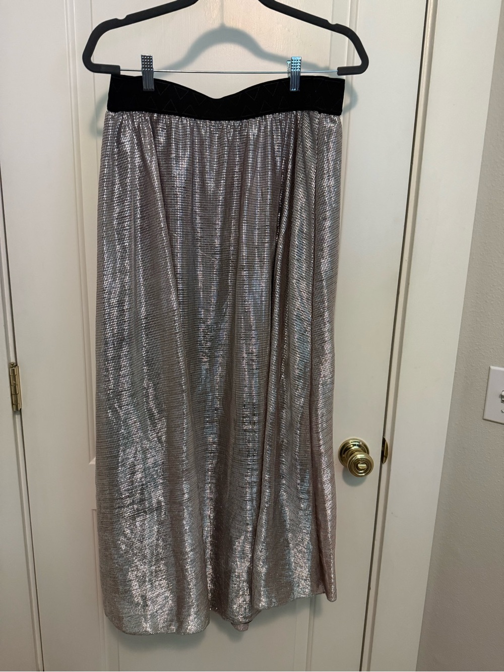 LuLaRoe Metallic Gold Maxi Skirt with Black Waistband XL